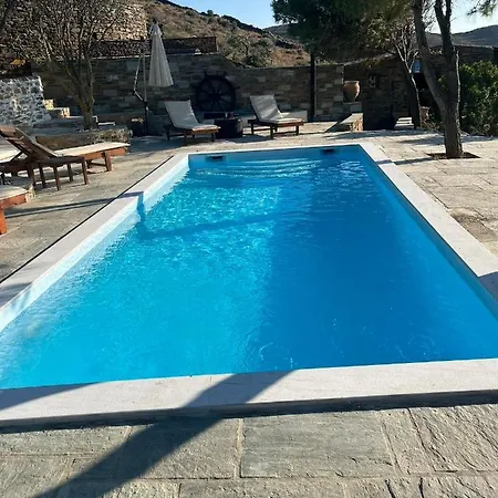 Art Natalie * Κύθνος