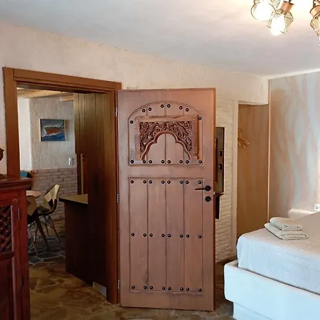 Art Natalie Βίλα Κύθνος