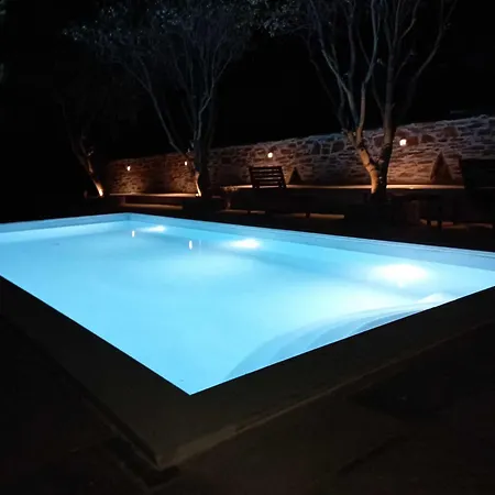 Art Natalie Βίλα Κύθνος